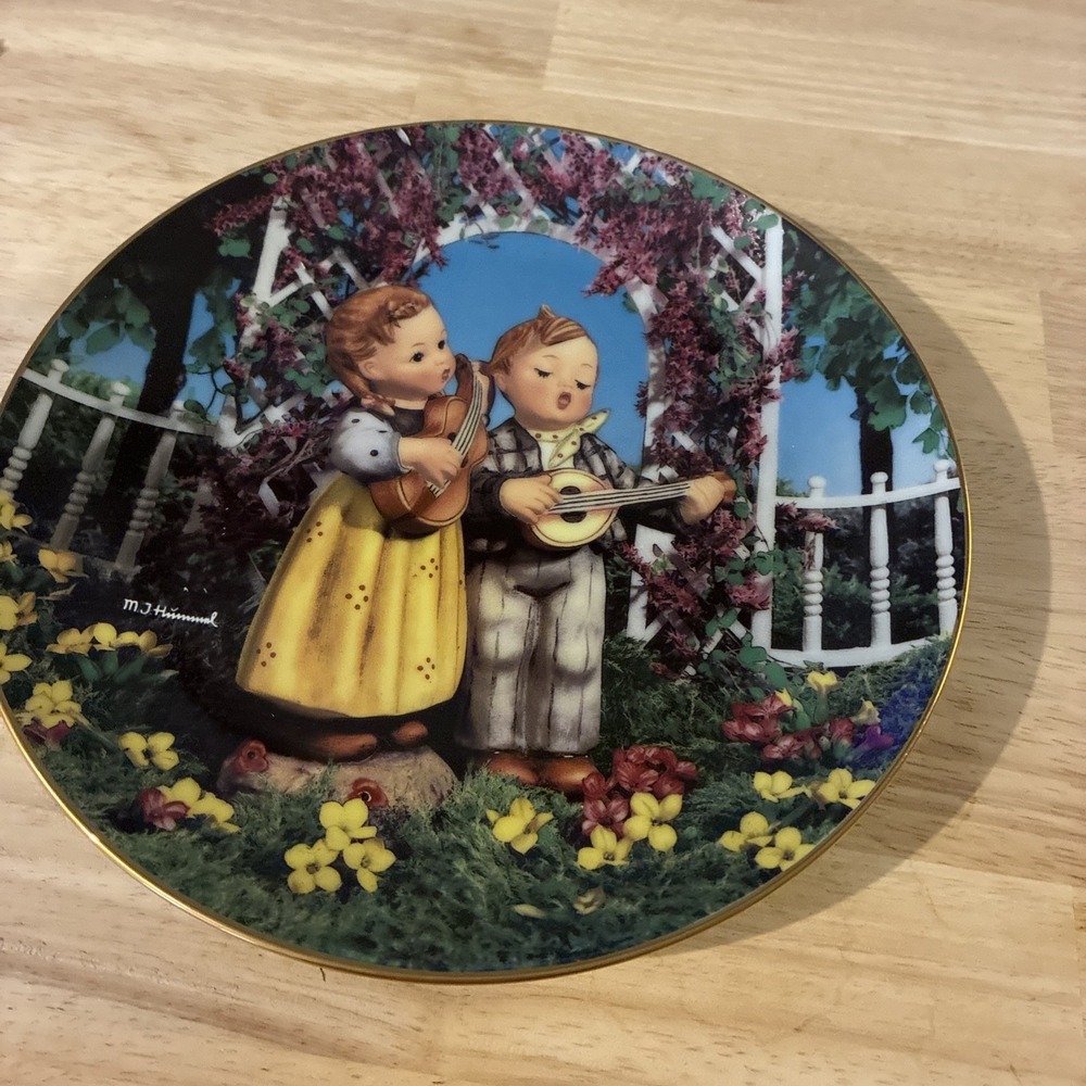 M. J. Hummel Little Companions "Little Musicians" Decorative Plate 1992